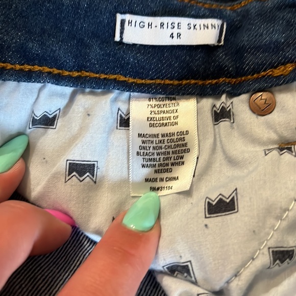 Crown & Ivy High Rise Skinny Jeans - Picture 6 of 7